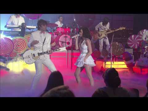 Katy Perry - Teenage Dream (Live on Letterman)