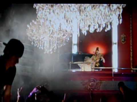 Jennifer Lopez On The Floor official music video world premiere (Full Video)