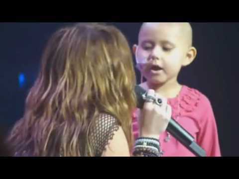 Selena Gomez und Miley Cyrus Concert for hope and Unicefe  Full HD!