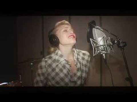 Gwen Stefani Webisode #2