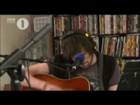 Kasabian - the sweet escape(Gwen Stefani cover)