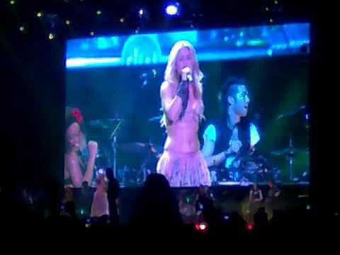 Shakira - Waka Waka (En Vivo Salta Sale el Sol Tour)