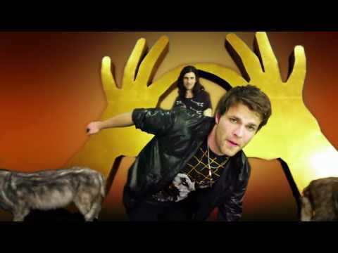 3OH!3 - MY FIRST KISS feat. Ke$ha (Official Music Video)